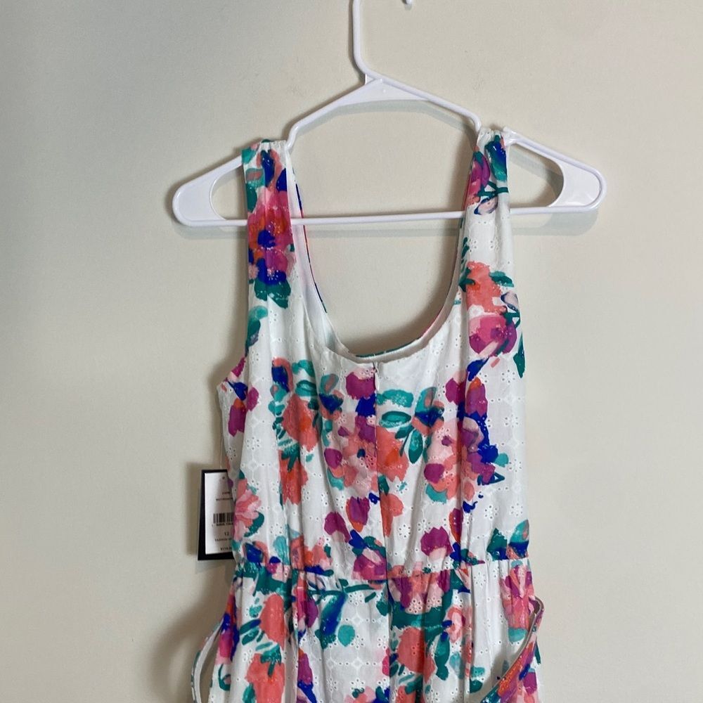 NWT TAYLOR Belted Scoop Neck Dress White Floral Ruffle Skirt Misty Rose Size 12 - Picture 12 of 13